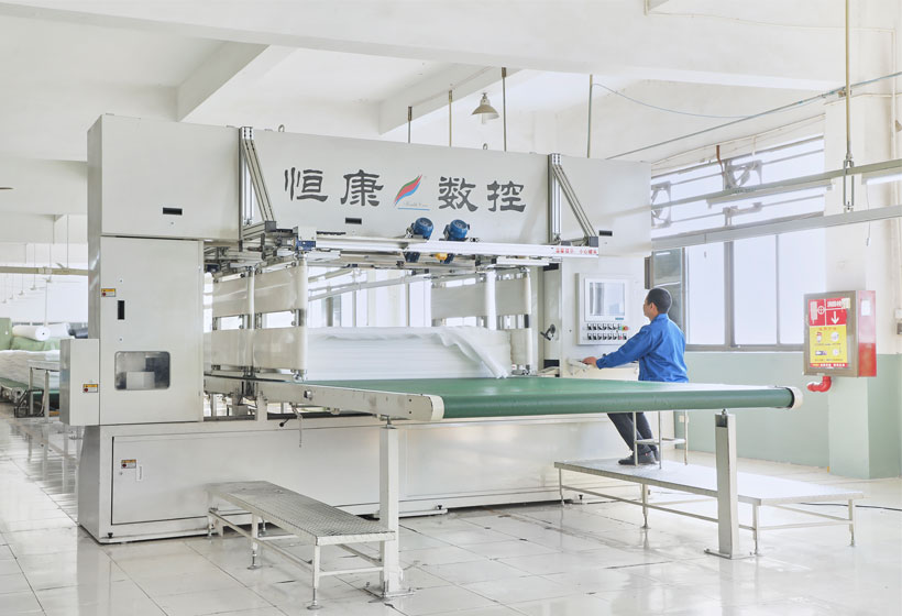 自動裁棉機(jī)